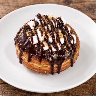 S'MORES CRONUT
