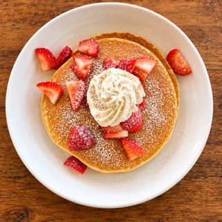 TRES LECHES PANCAKES