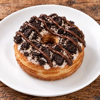 OREO CHEESECAKE CRONUT